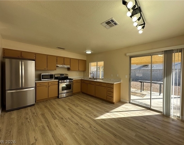 4653 Fro Avenue - Photo Thumbnail 5