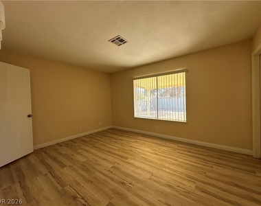 4653 Fro Avenue - Photo Thumbnail 12