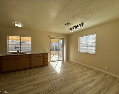 4653 Fro Avenue - Photo Thumbnail 4
