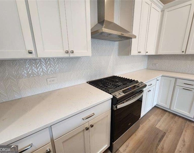 633 Stickley Oak Way - Photo Thumbnail 8