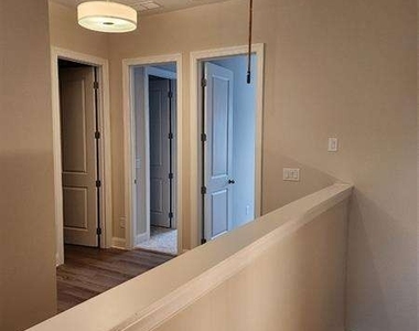 633 Stickley Oak Way - Photo Thumbnail 42