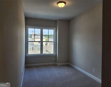 633 Stickley Oak Way - Photo Thumbnail 44
