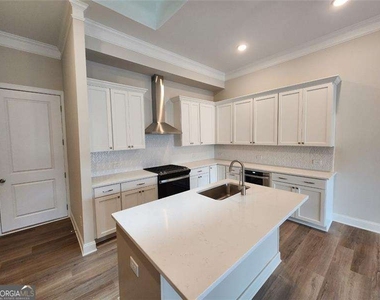 633 Stickley Oak Way - Photo Thumbnail 3