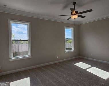 633 Stickley Oak Way - Photo Thumbnail 25