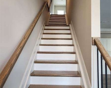 633 Stickley Oak Way - Photo Thumbnail 20