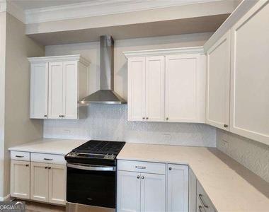 633 Stickley Oak Way - Photo Thumbnail 11