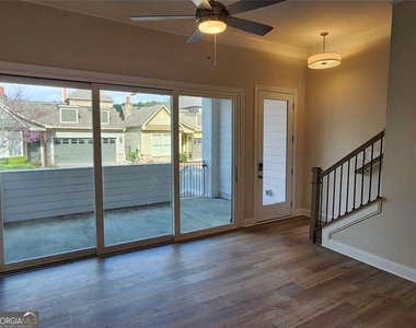 633 Stickley Oak Way - Photo Thumbnail 18