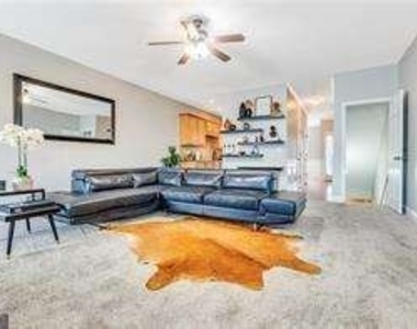 7039 Bayrose Circle - Photo Thumbnail 6