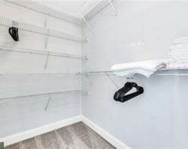 7039 Bayrose Circle - Photo Thumbnail 13