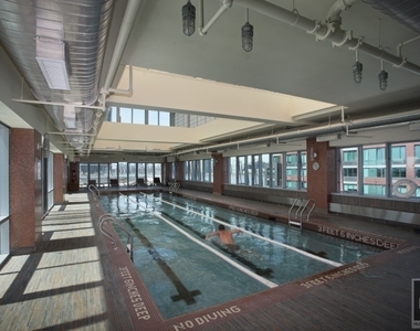 Center Boulevard - Photo Thumbnail 5