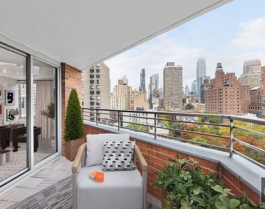 2nd Avenue - Photo Thumbnail 2