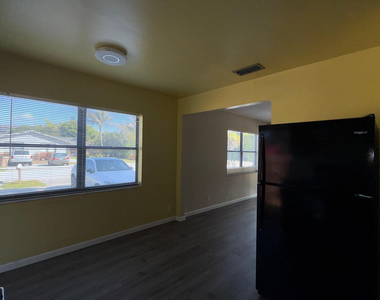 6140 Sw 43rd Street - Photo Thumbnail 8