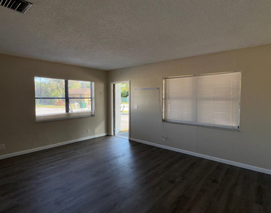 6140 Sw 43rd Street - Photo Thumbnail 11