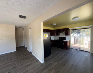 6140 Sw 43rd Street - Photo Thumbnail 10