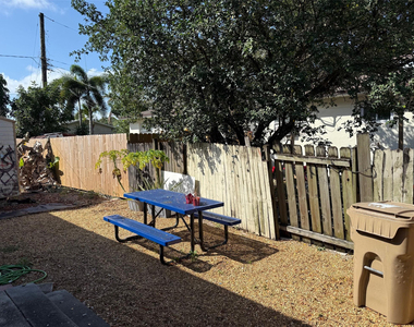 6140 Sw 43rd Street - Photo Thumbnail 21