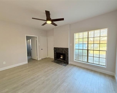 5757 Martel Avenue - Photo Thumbnail 2