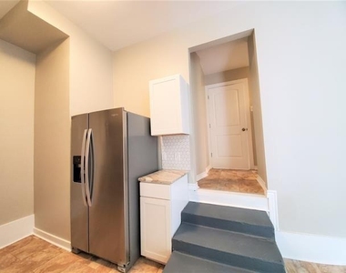 2115 Glenwood Lane - Photo Thumbnail 6