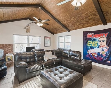 3504 Corto Avenue - Photo Thumbnail 9