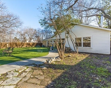 3504 Corto Avenue - Photo Thumbnail 21