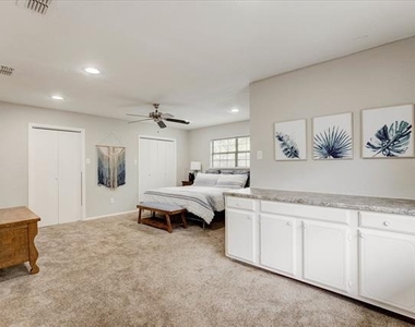 3727 W Biddison Street - Photo Thumbnail 24
