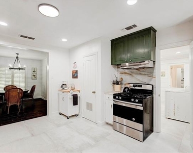 3727 W Biddison Street - Photo Thumbnail 16