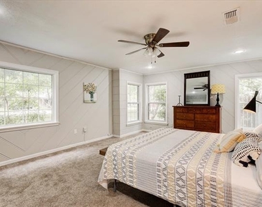 3727 W Biddison Street - Photo Thumbnail 17