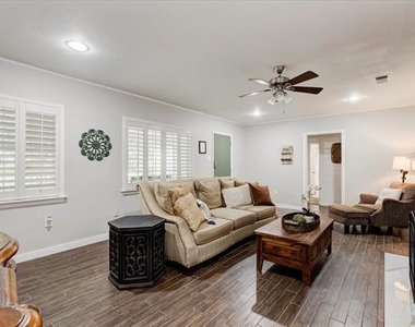 3727 W Biddison Street - Photo Thumbnail 11