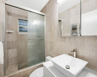 1612 Se 13 - Photo Thumbnail 15