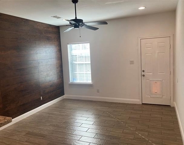 4811 Henry Street - Photo Thumbnail 8