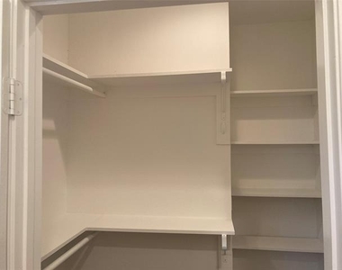4811 Henry Street - Photo Thumbnail 15
