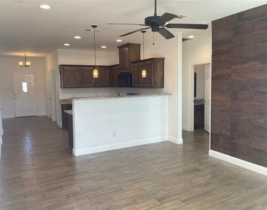 4811 Henry Street - Photo Thumbnail 4
