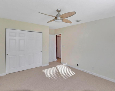 1129 Nw 7th Terrace - Photo Thumbnail 6