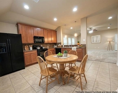 421 Goldstone Lane - Photo Thumbnail 3