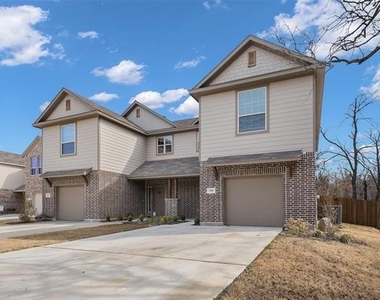 519 Mockingbird Lane - Photo Thumbnail 1