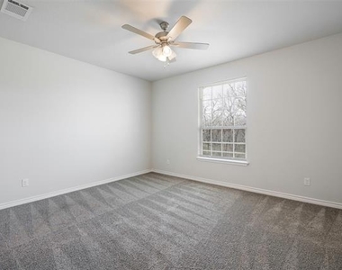 519 Mockingbird Lane - Photo Thumbnail 8