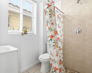 343 Van Buren Street - Photo Thumbnail 8