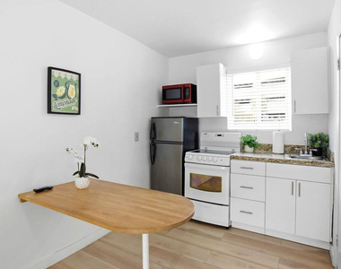 343 Van Buren Street - Photo Thumbnail 5