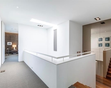 2845 Lee Street - Photo Thumbnail 17