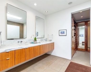 2845 Lee Street - Photo Thumbnail 23