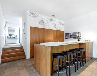 2845 Lee Street - Photo Thumbnail 11