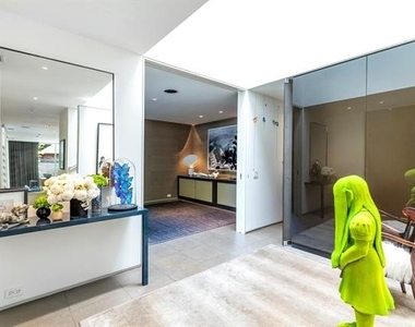 2845 Lee Street - Photo Thumbnail 2