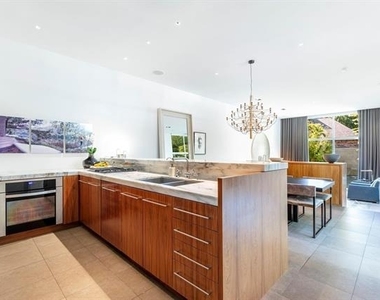 2845 Lee Street - Photo Thumbnail 7