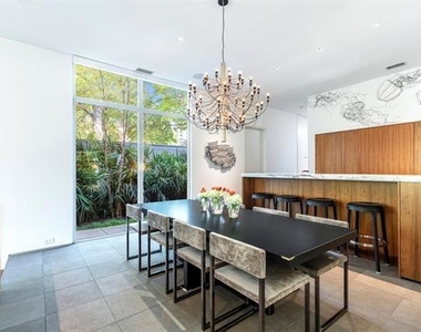 2845 Lee Street - Photo Thumbnail 12