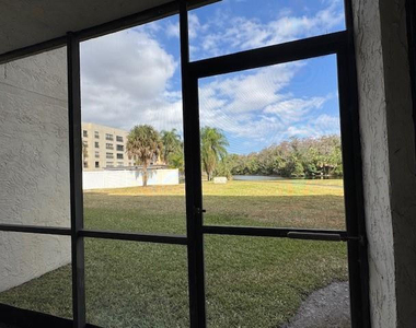 2900 Nw 42 - Photo Thumbnail 10