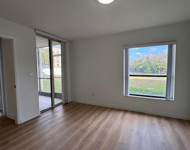 2900 Nw 42 - Photo Thumbnail 14