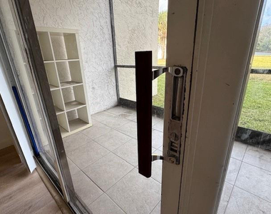 2900 Nw 42 - Photo Thumbnail 12