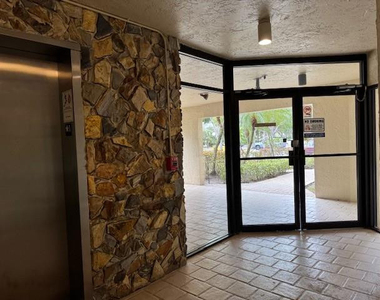 2900 Nw 42 - Photo Thumbnail 18