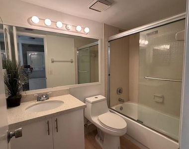 2900 Nw 42 - Photo Thumbnail 6