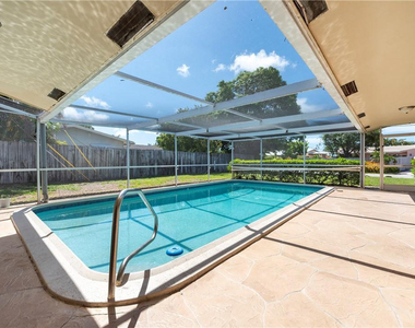 5200 Ne 15th Avenue - Photo Thumbnail 25
