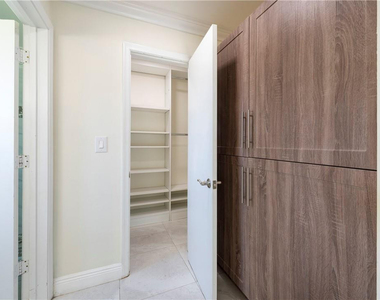 5200 Ne 15th Avenue - Photo Thumbnail 18